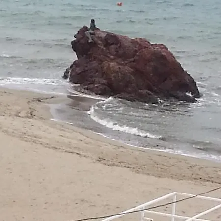 Havuzlu Bahceli Yazlik *